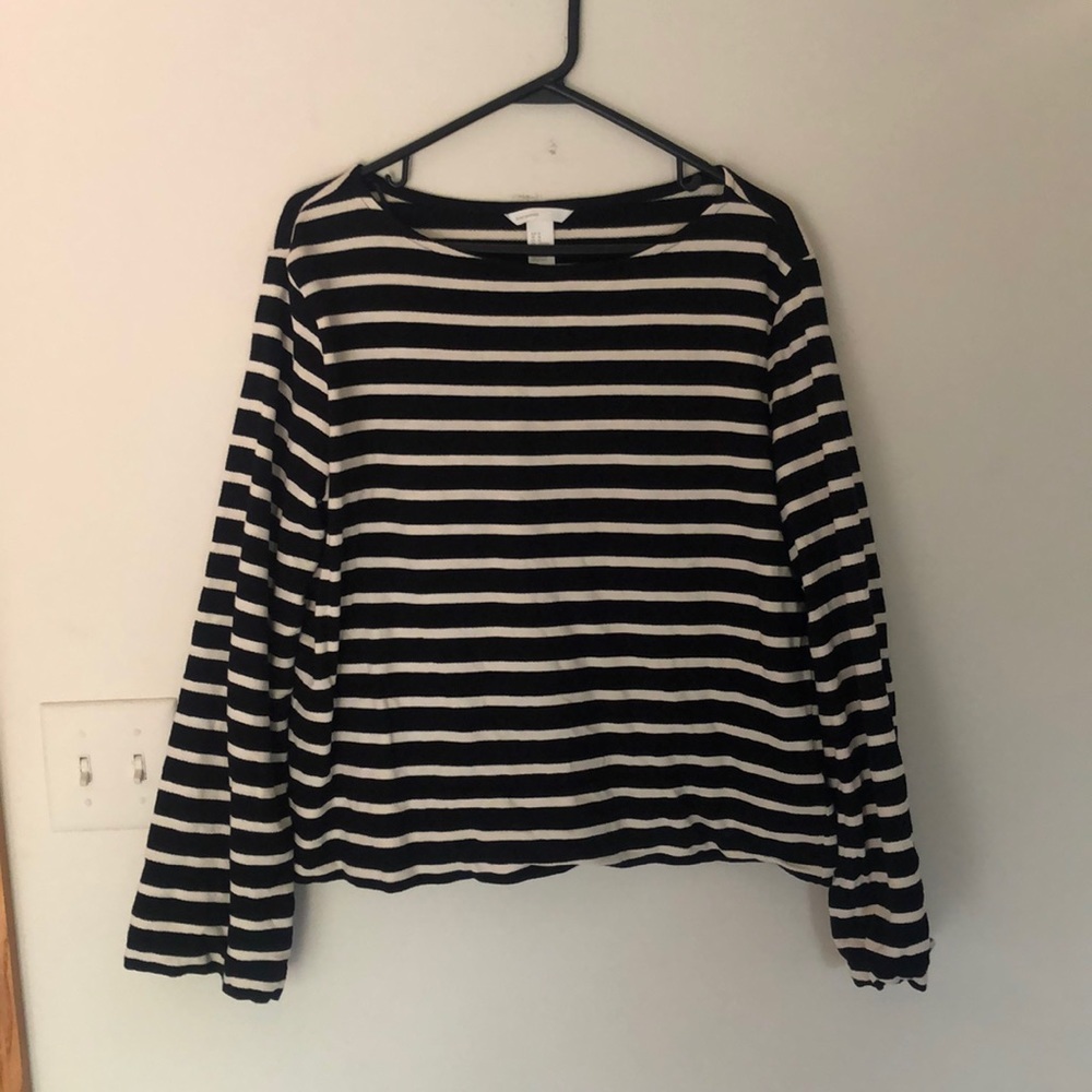 H&M long bell sleeve